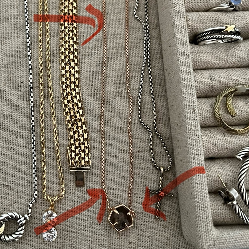 Kendra Scott rose gold necklace NWOT